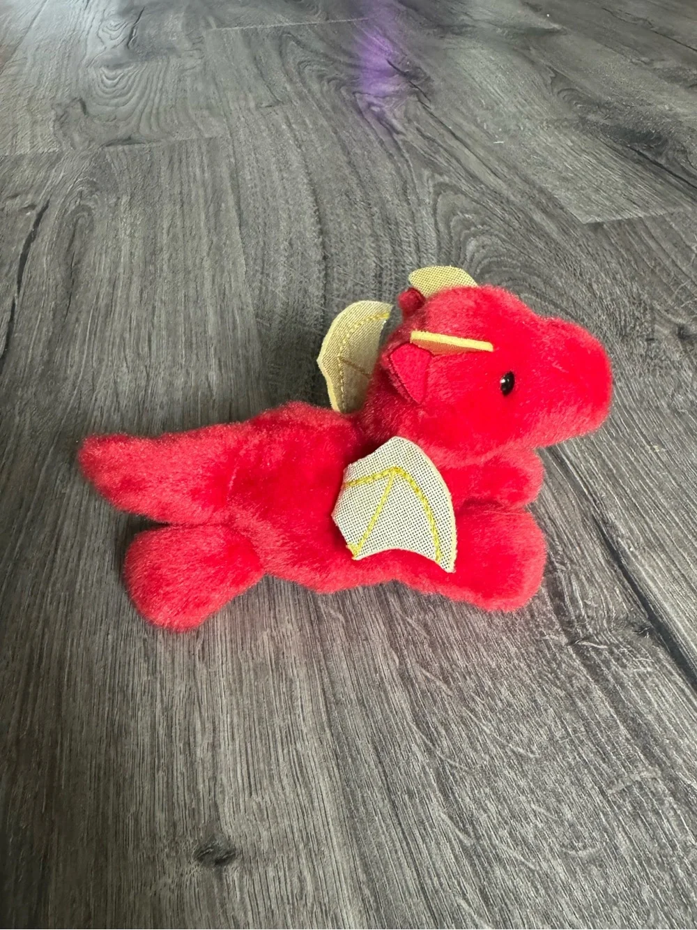 Aurora Mini Daring Dragon Shoulderkins